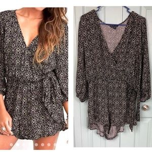 American Eagle Outfitters boho floral black white wrap romper women’s large